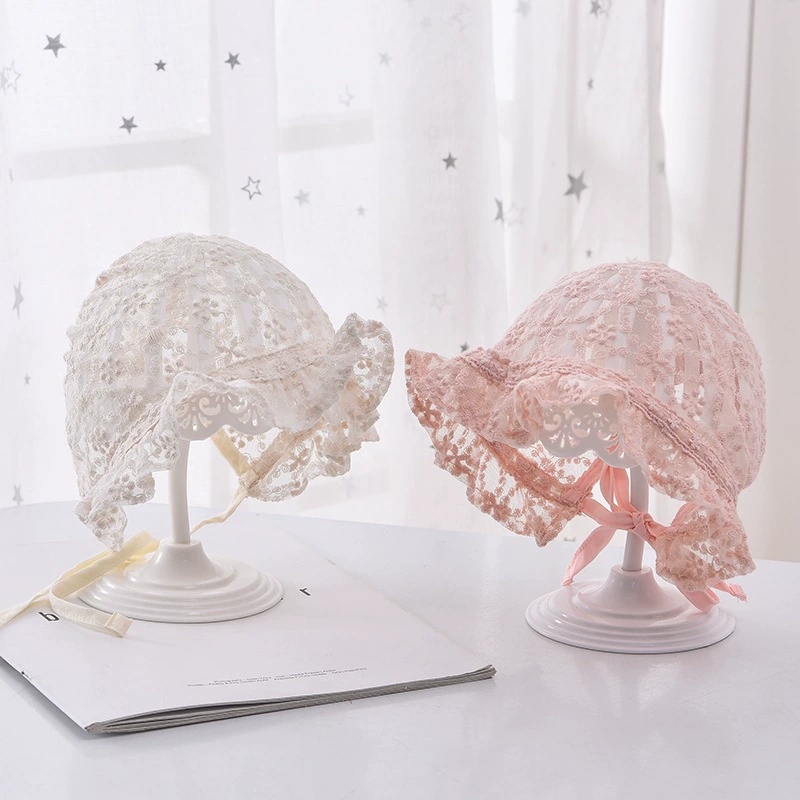 Photography Vintage Style - Baby Mädchen Spitzen-Haube im Vintage-Stil mit