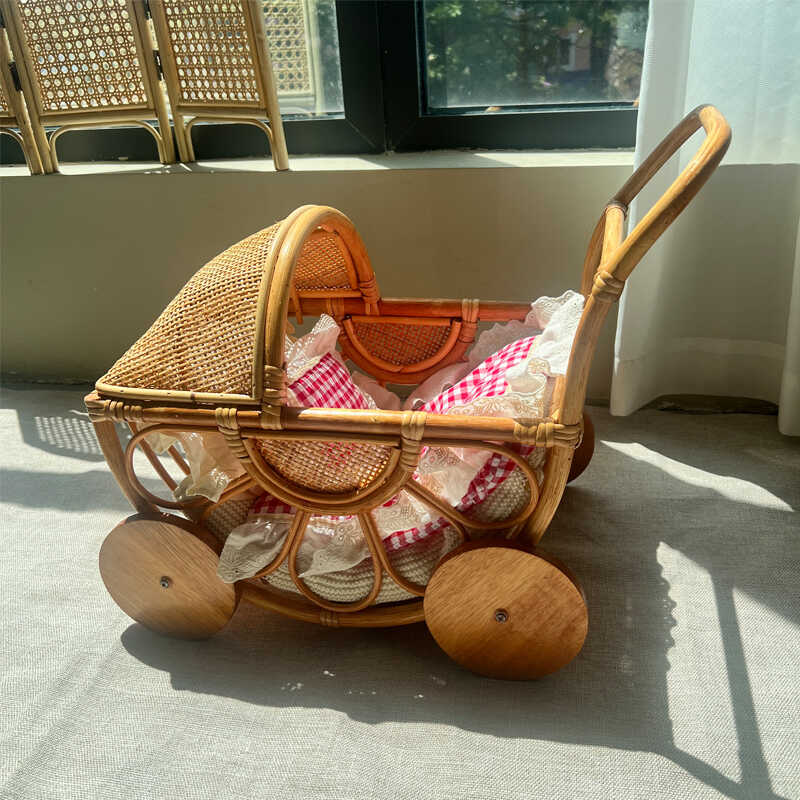 Gewebter Rattan-Kinderwagen, V – Photography Vintage Style Bewertung und Preis